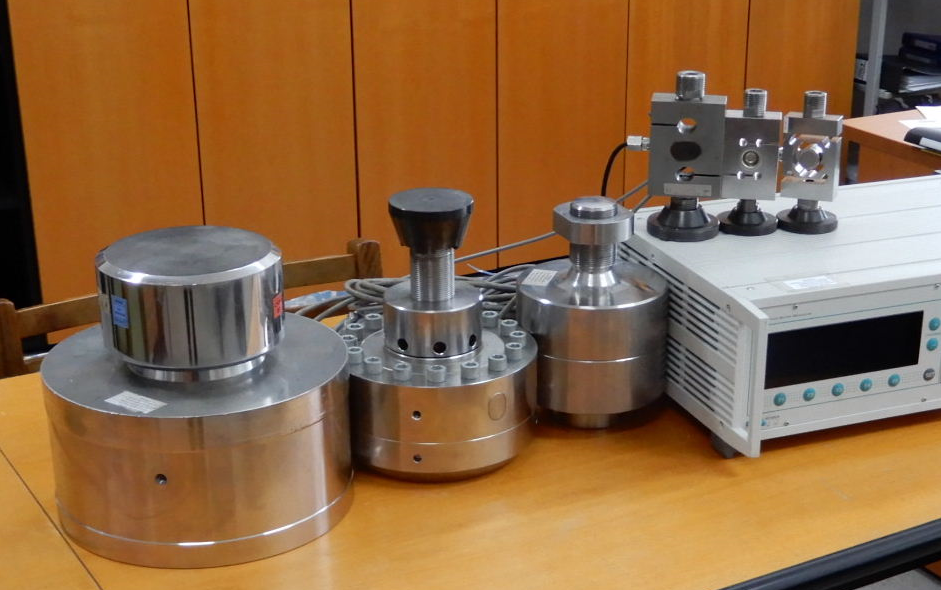 Force transducers – force gauges and pull-off testers